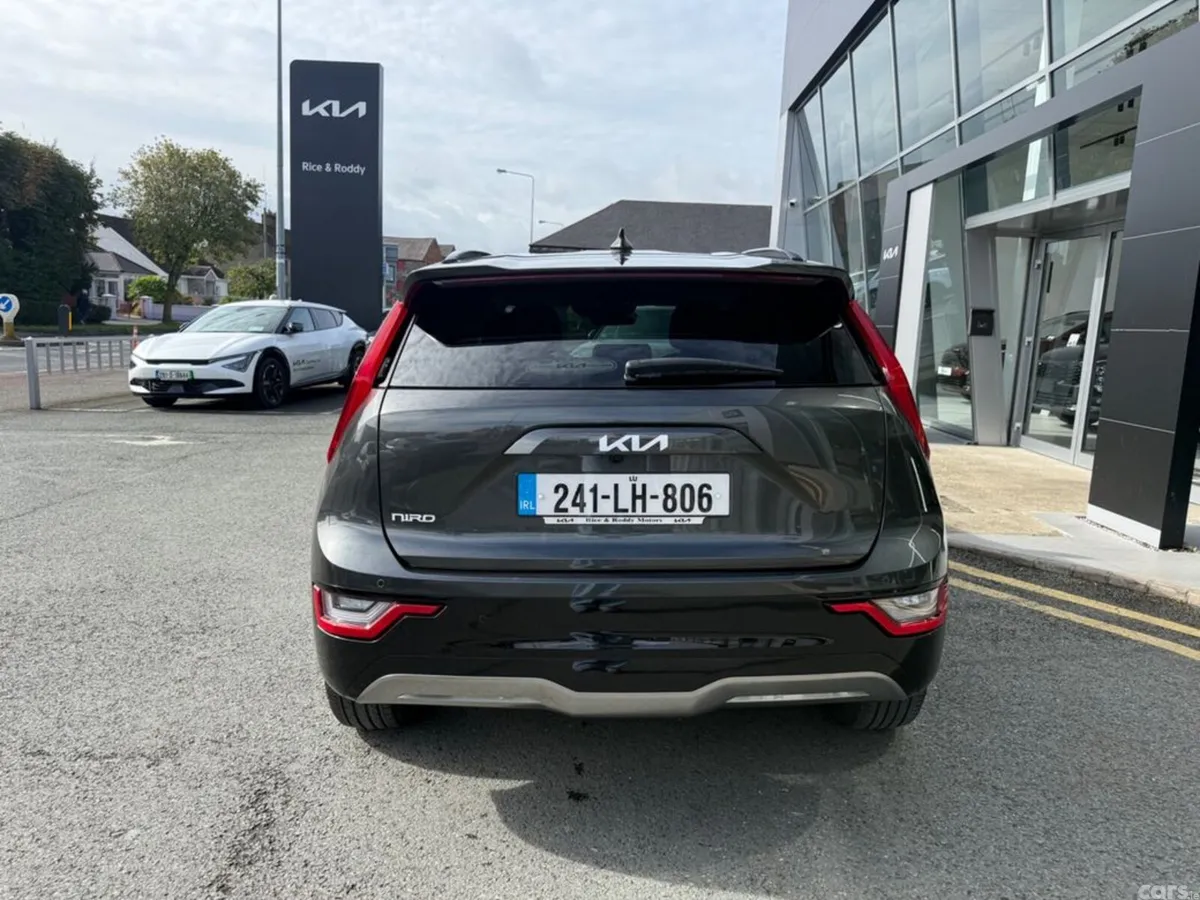 Kia Niro Estate, Electric, 2024, Grey
