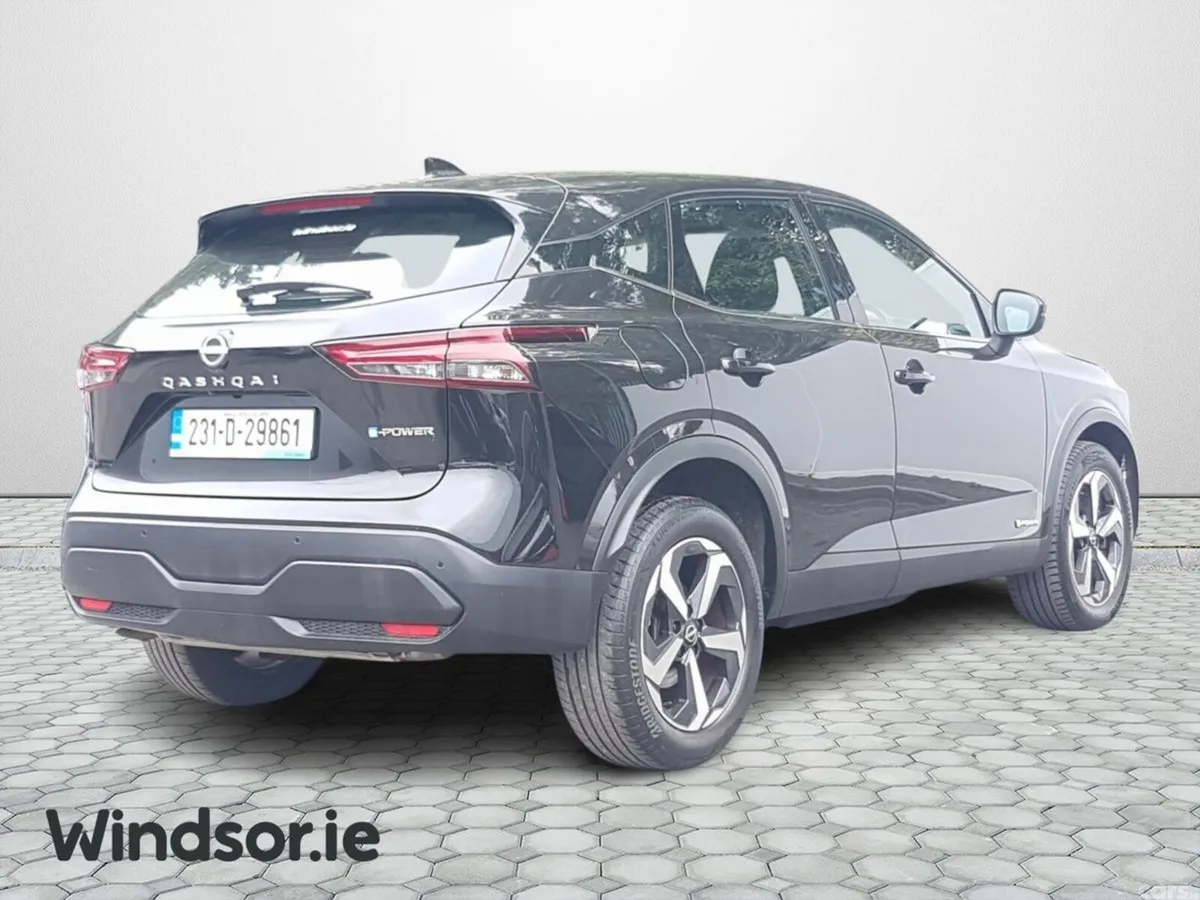 Nissan Qashqai MPV, Petrol, 2023, Black