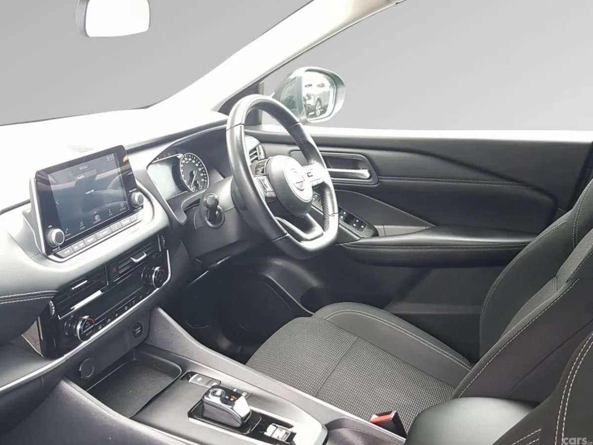 Nissan Qashqai MPV, Petrol, 2023, Black