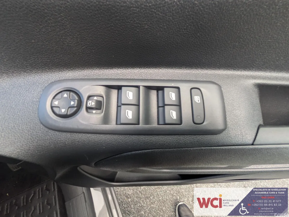 Other Other MPV, Diesel, 2024, Grey