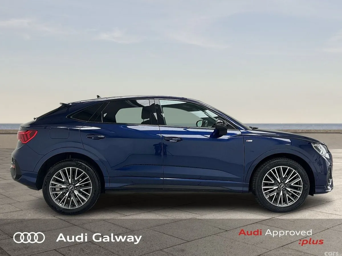 Audi Q3 SUV, Diesel, 2022, Blue