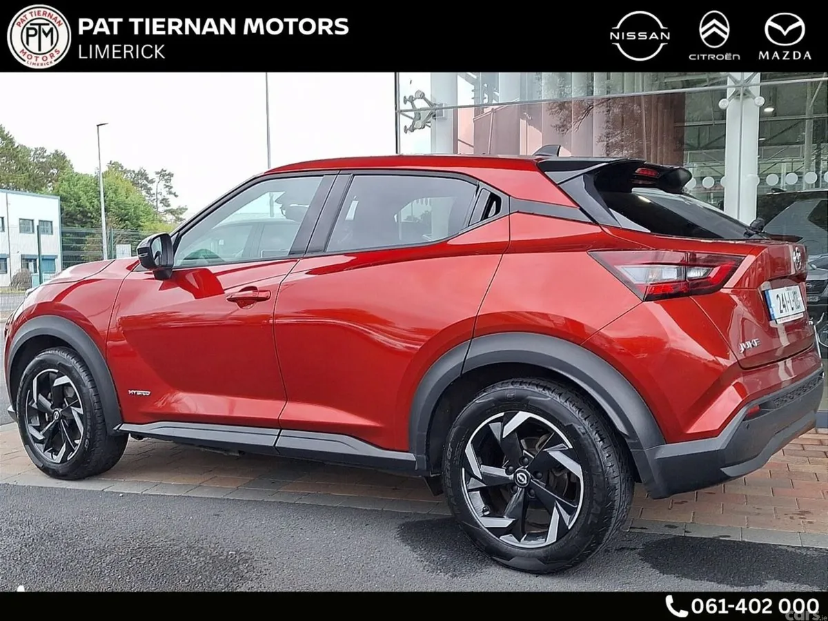 Nissan Juke SUV, Petrol Hybrid, 2024, Red