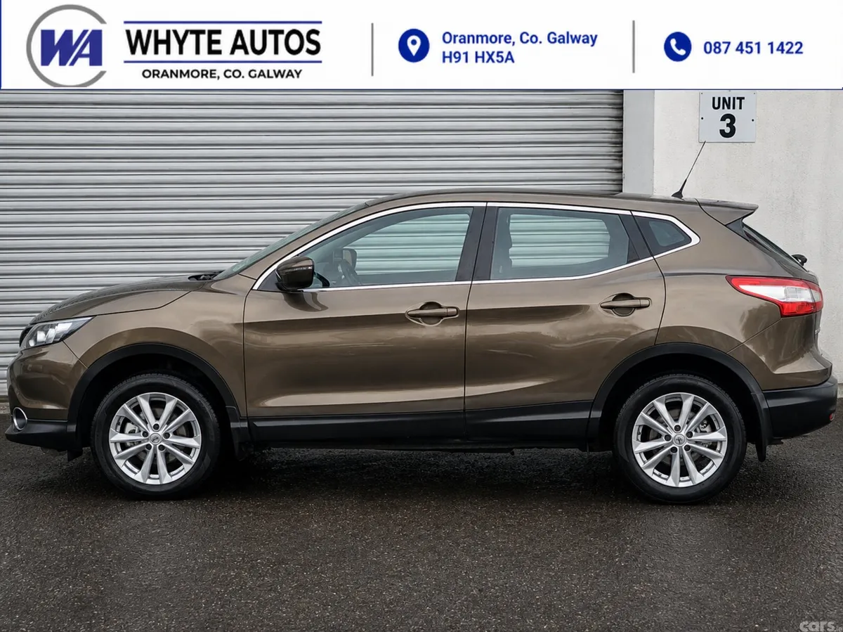 Nissan Qashqai Hatchback, Diesel, 2015, Brown