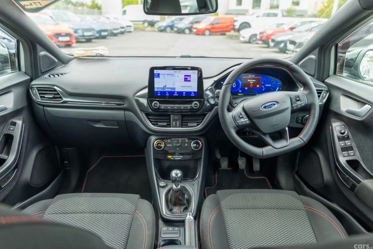 Ford Puma MPV, Petrol Hybrid, 2023, Grey