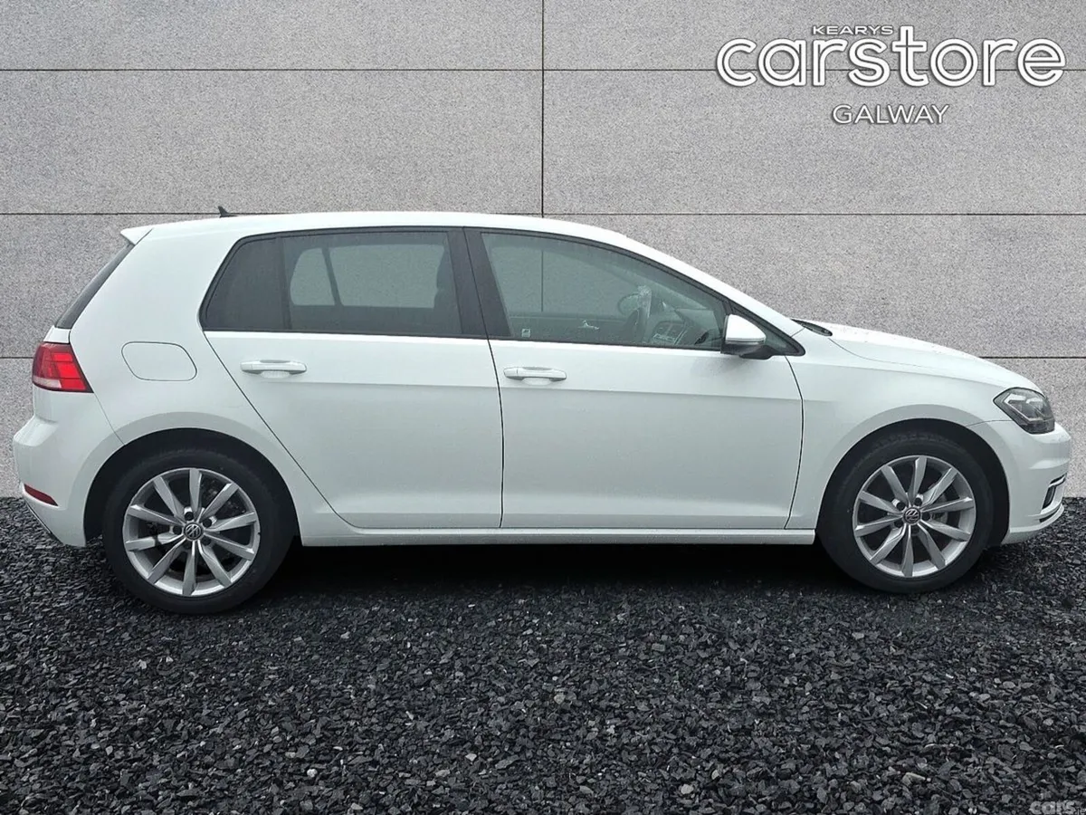Volkswagen Golf Hatchback, Petrol, 2019, White