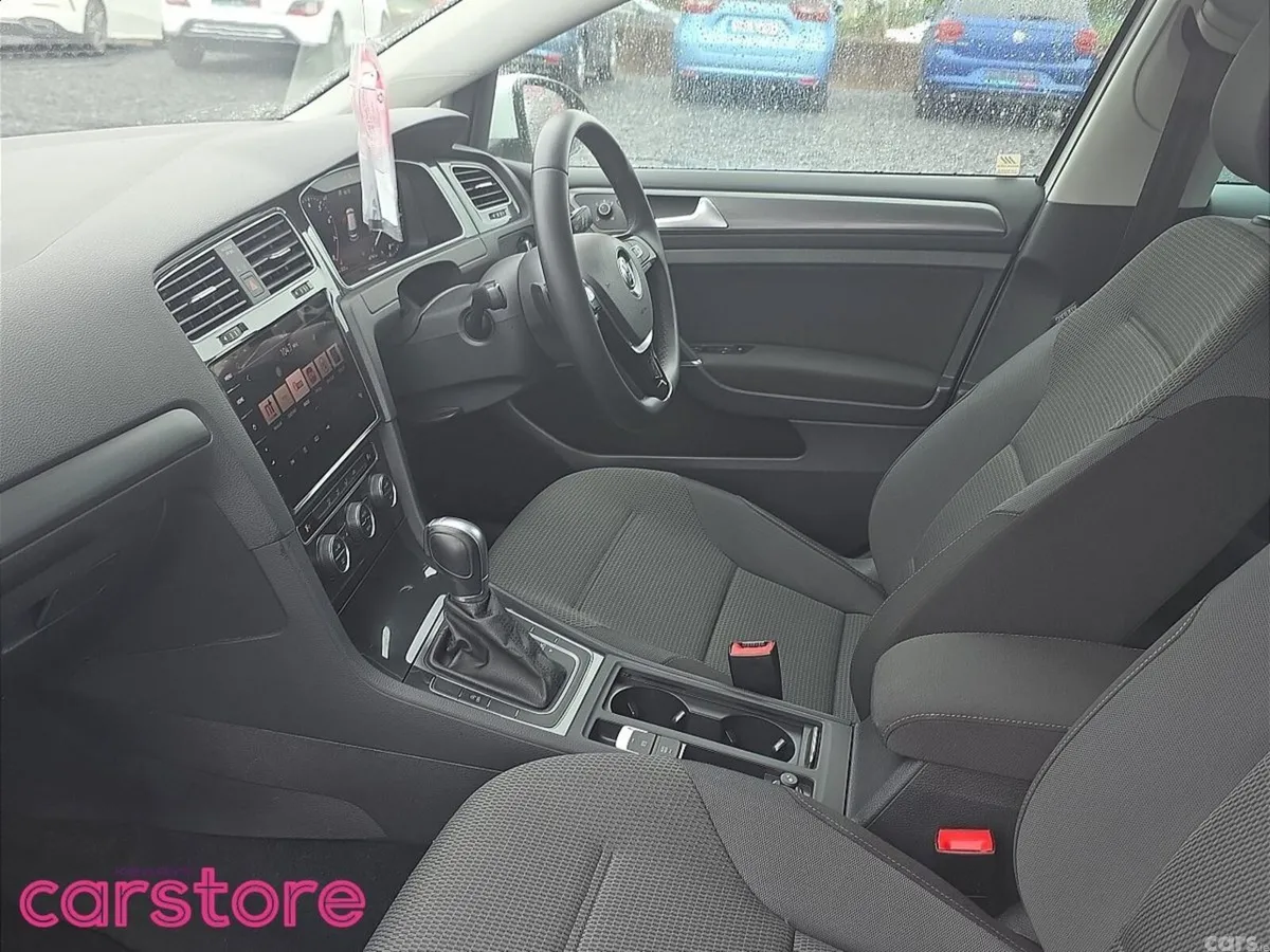 Volkswagen Golf Hatchback, Petrol, 2019, White