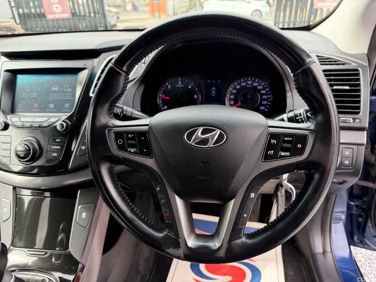 Hyundai i40 Saloon, Diesel, 2019, Blue