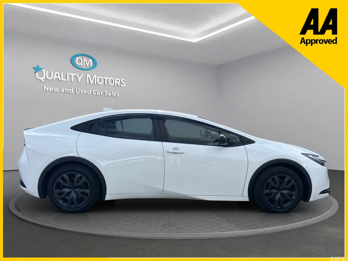 Toyota Prius Hatchback, Petrol Hybrid, 2023, White