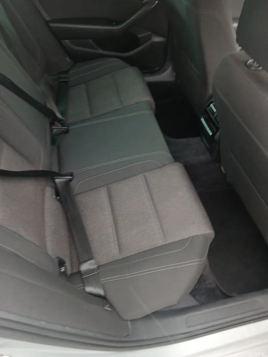Volkswagen Passat Saloon, Diesel, 2016, Silver