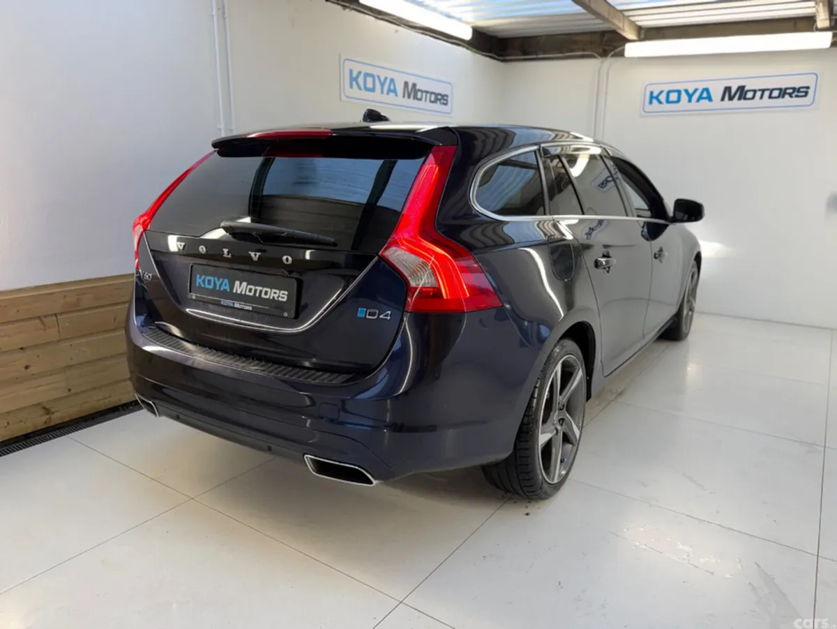 Volvo V60 Estate, Diesel, 2017, Blue
