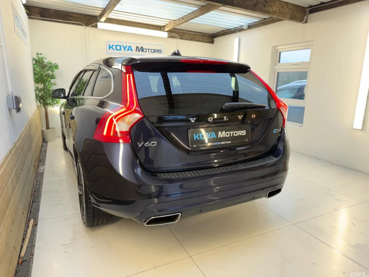 Volvo V60 Estate, Diesel, 2017, Blue