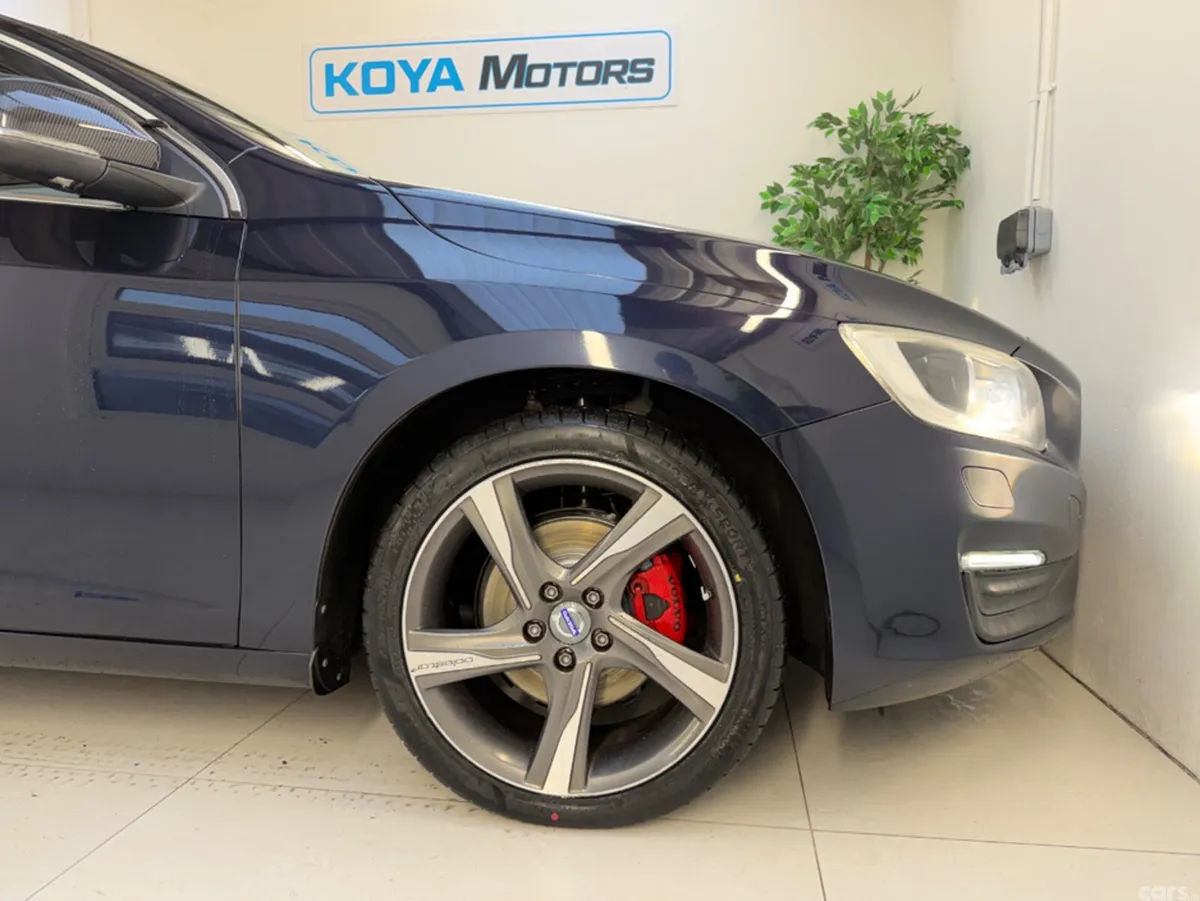 Volvo V60 Estate, Diesel, 2017, Blue
