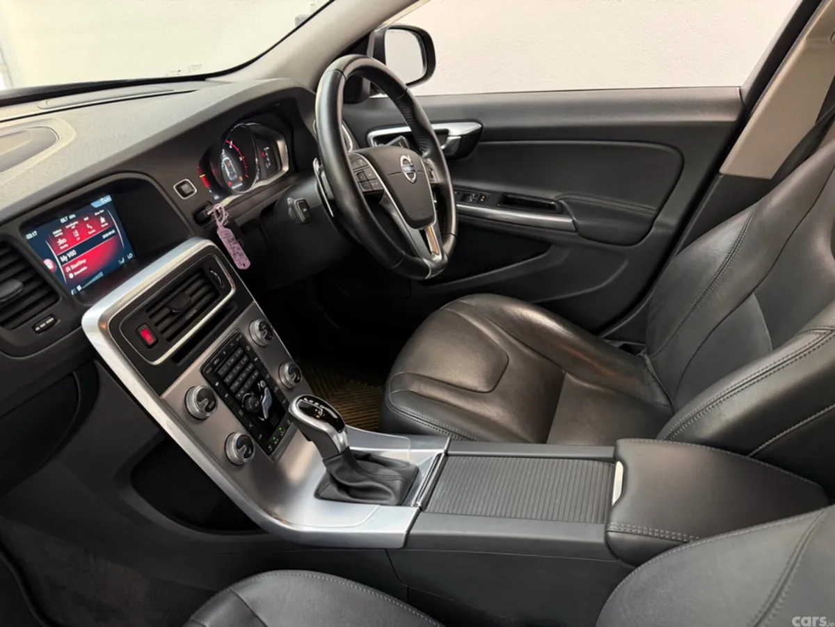 Volvo V60 Estate, Diesel, 2017, Blue