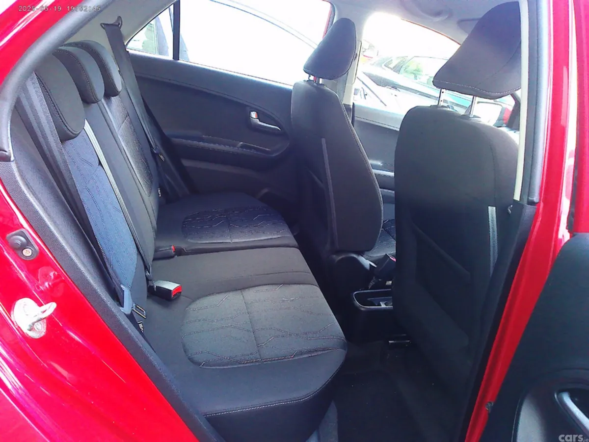 Kia Picanto Hatchback, Petrol, 2015, Red