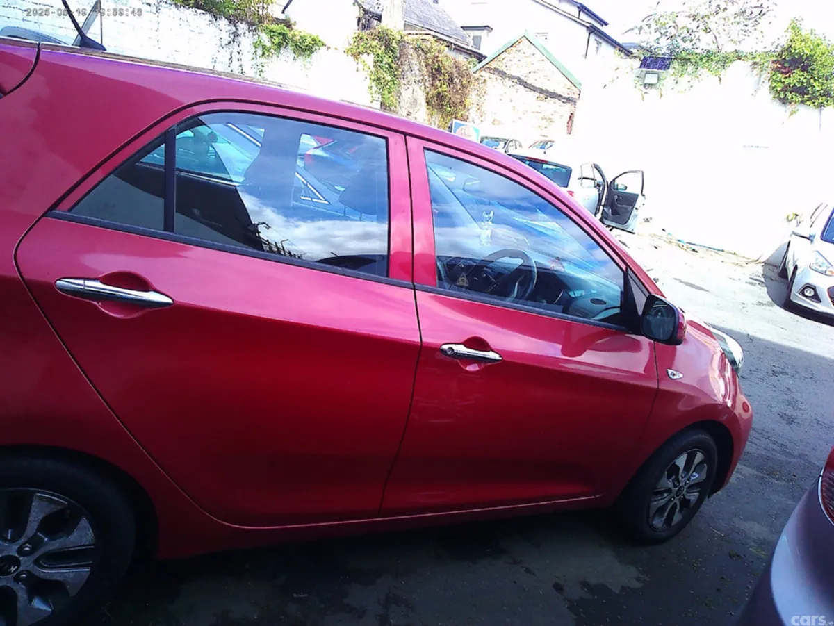 Kia Picanto Hatchback, Petrol, 2015, Red