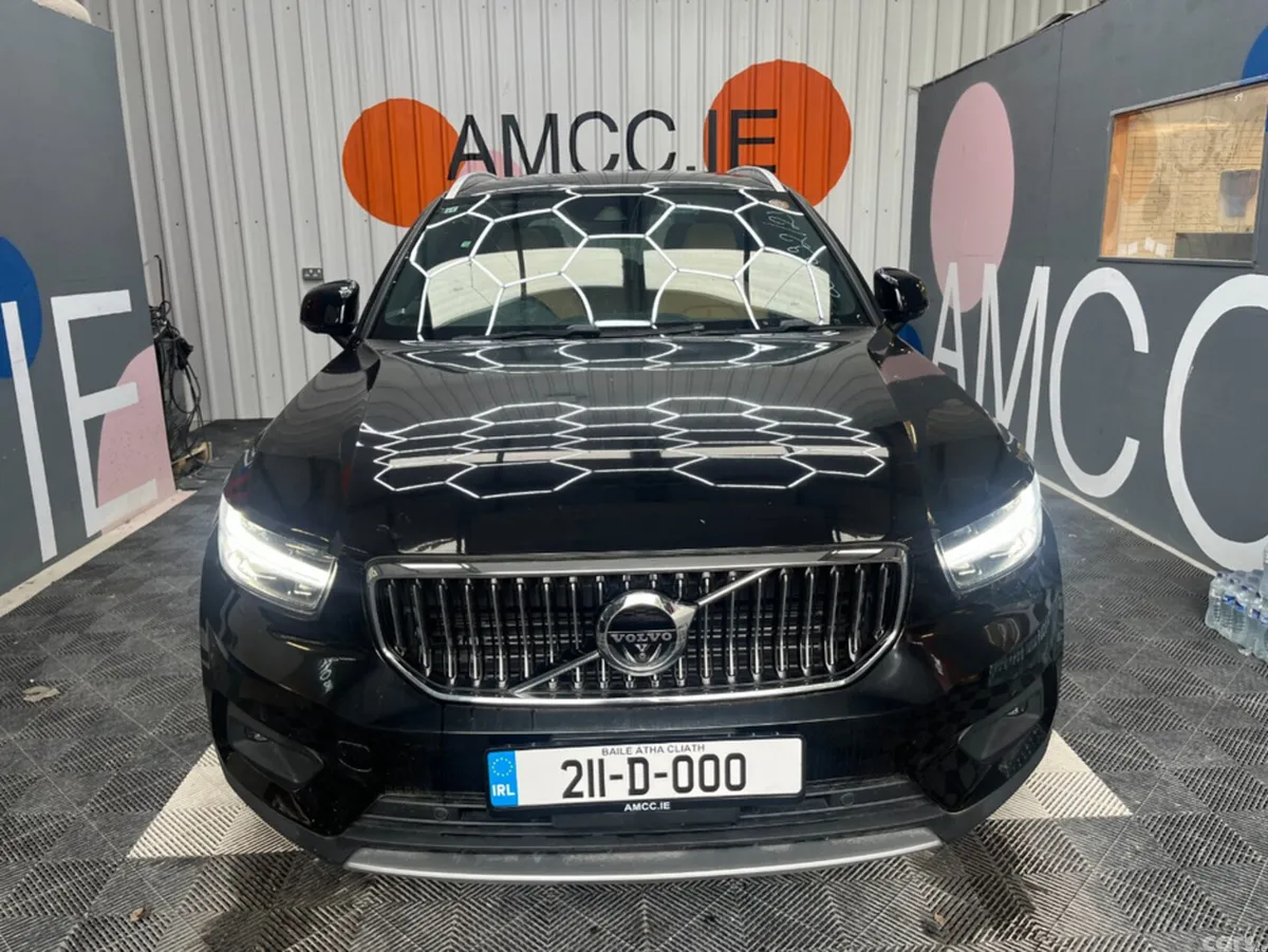 Volvo XC40 SUV, Petrol Hybrid, 2021, Black