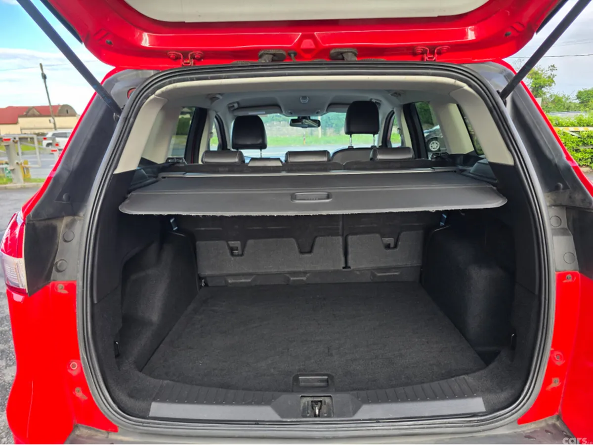 Ford Kuga MPV, Diesel, 2015, Red
