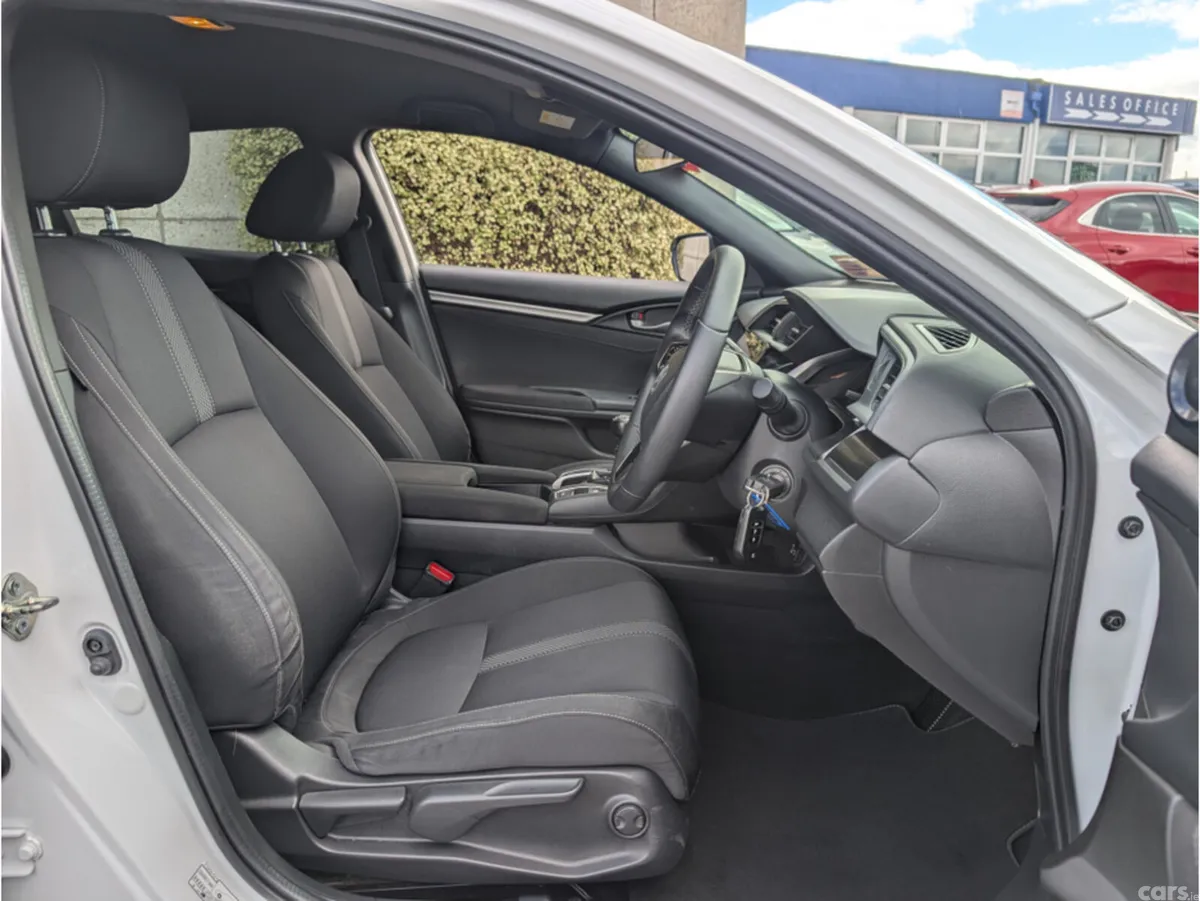 Honda Civic Hatchback, Petrol, 2021, White