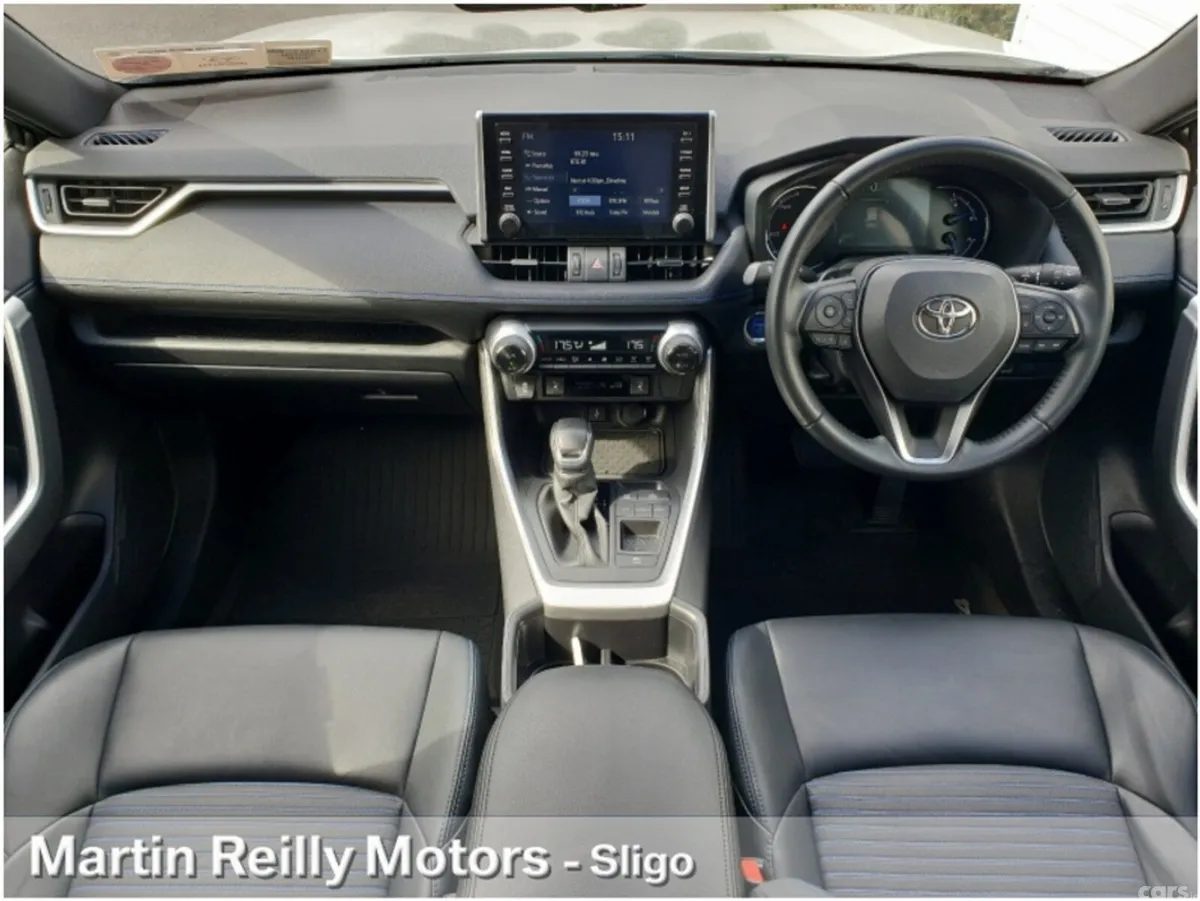 Toyota RAV4 SUV, Petrol Hybrid, 2022, White
