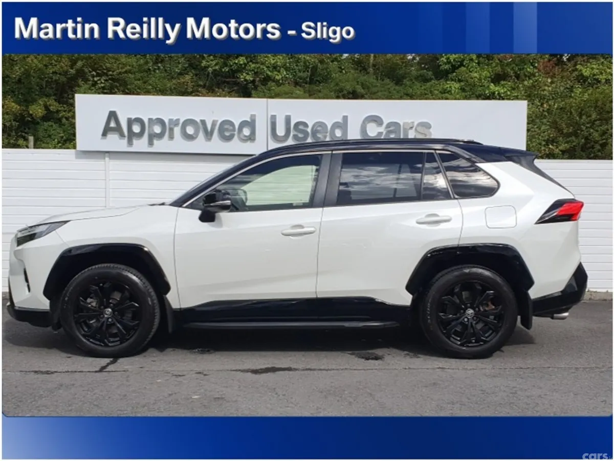 Toyota RAV4 SUV, Petrol Hybrid, 2022, White