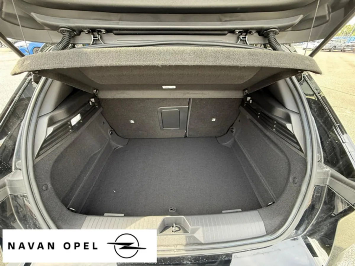 Opel Astra Hatchback, Diesel, 2027, Black