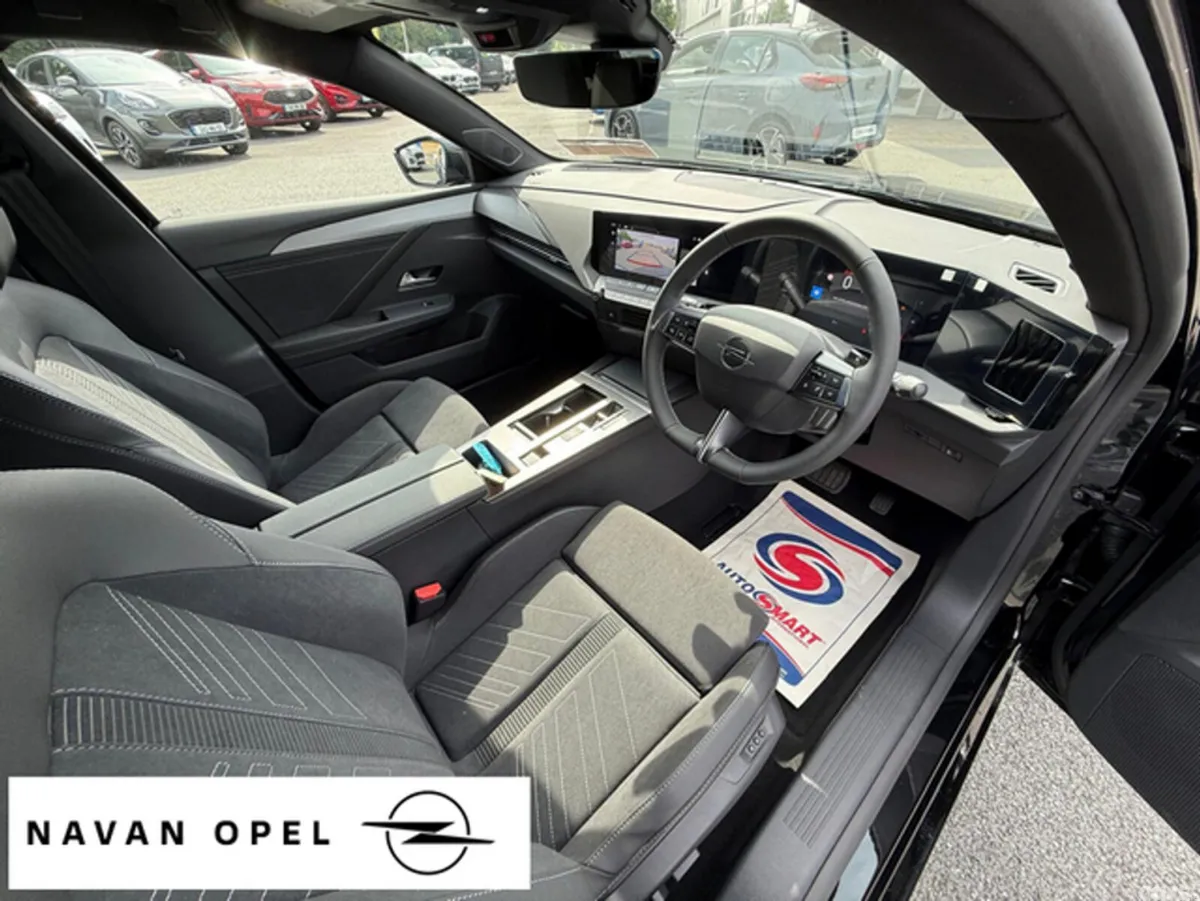 Opel Astra Hatchback, Diesel, 2027, Black