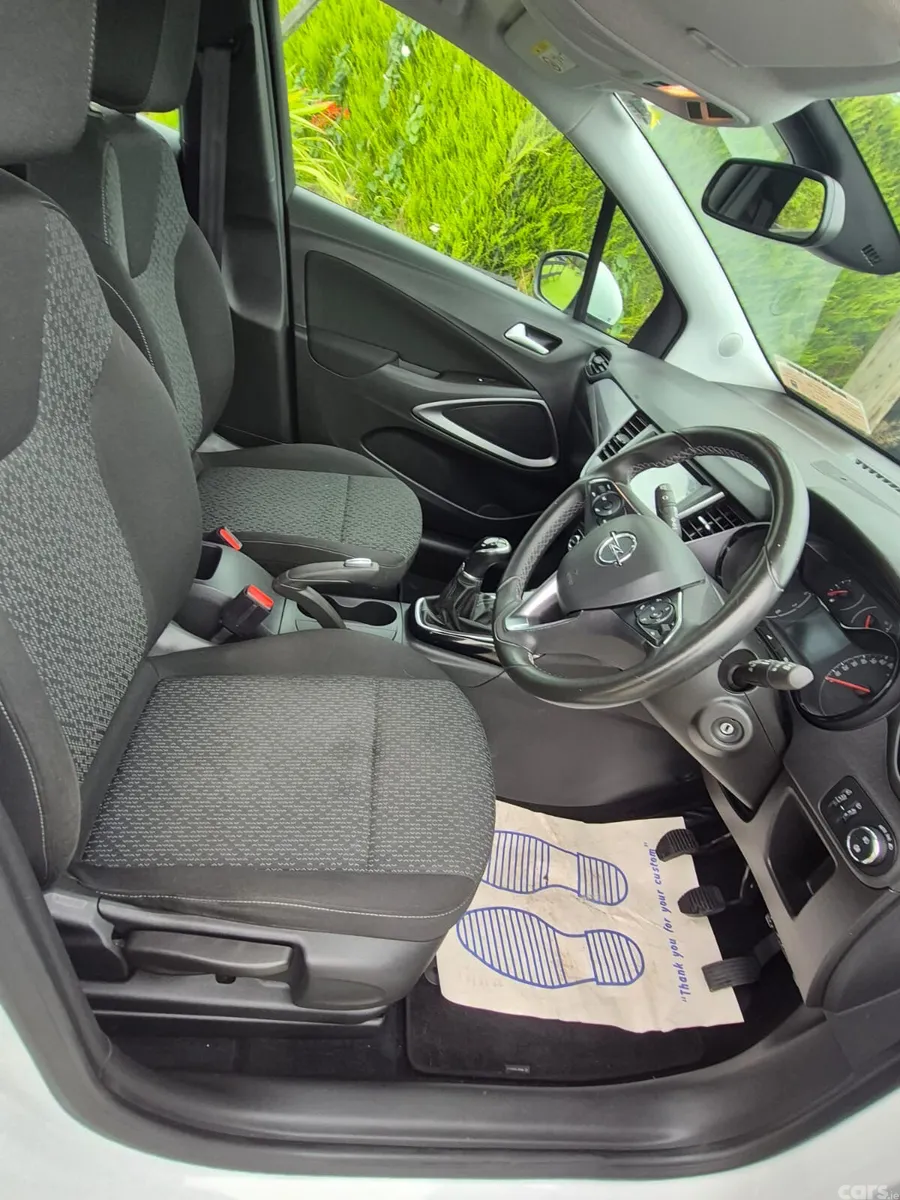 Opel Crossland X SUV, Petrol, 2019, White