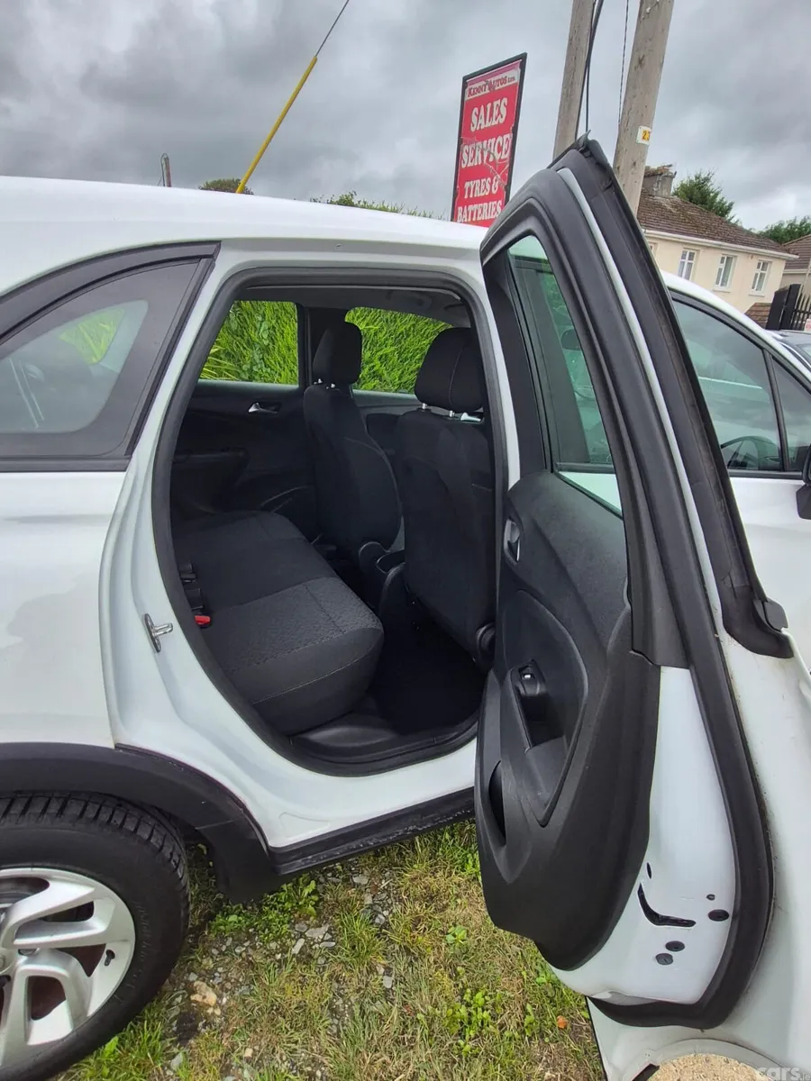 Opel Crossland X SUV, Petrol, 2019, White