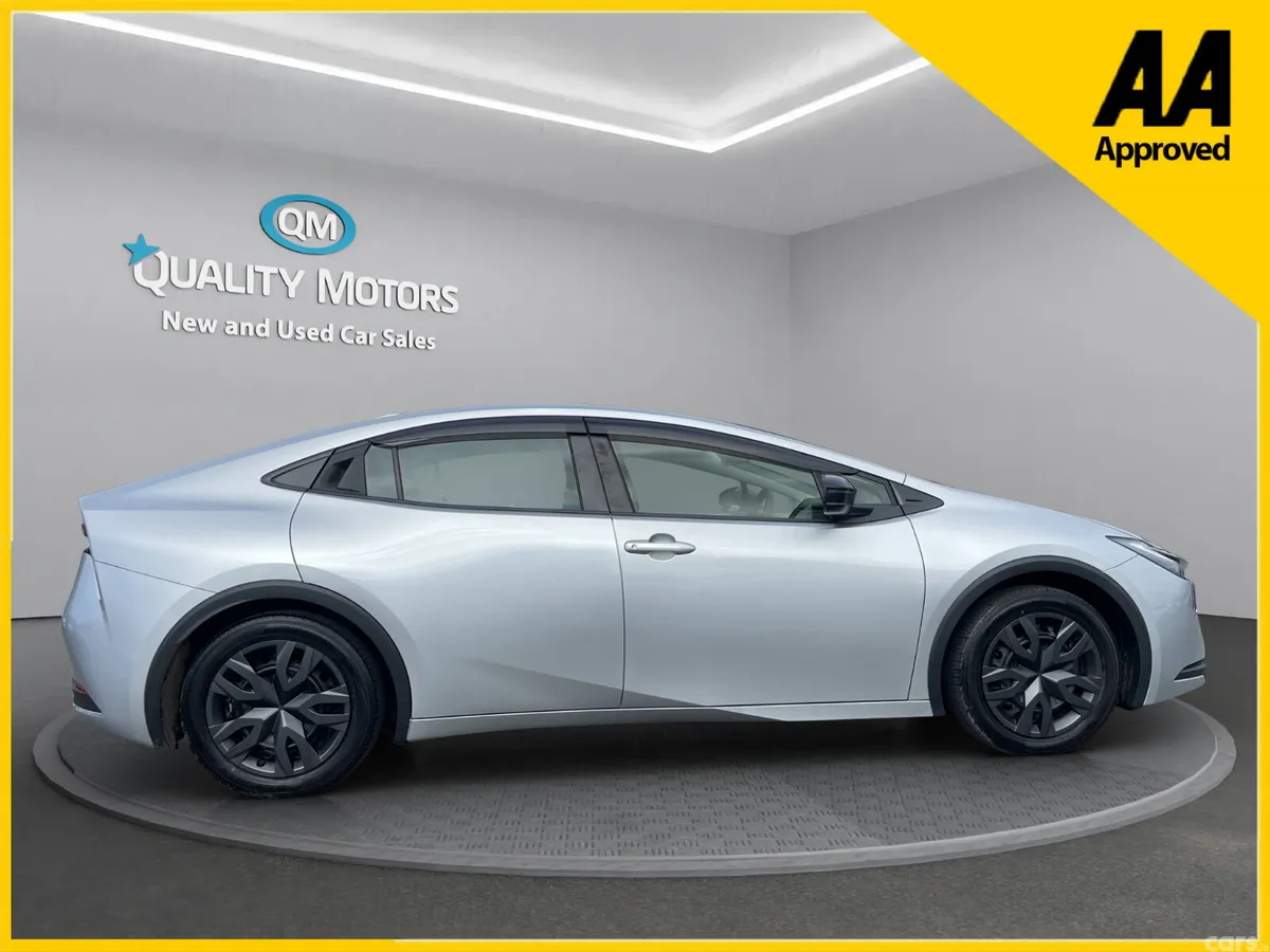Toyota Prius Saloon, Petrol Hybrid, 2023, Silver