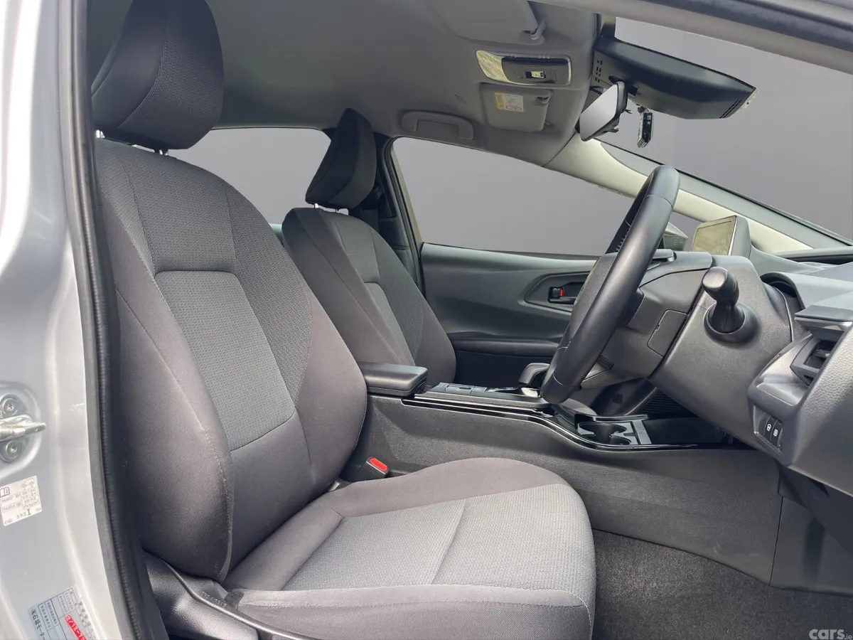 Toyota Prius Saloon, Petrol Hybrid, 2023, Silver