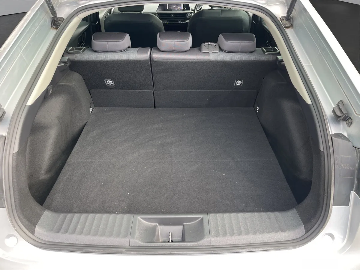 Toyota Prius Saloon, Petrol Hybrid, 2023, Silver