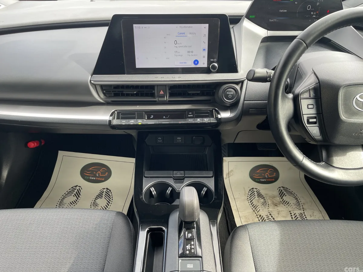 Toyota Prius Saloon, Petrol Hybrid, 2023, Silver