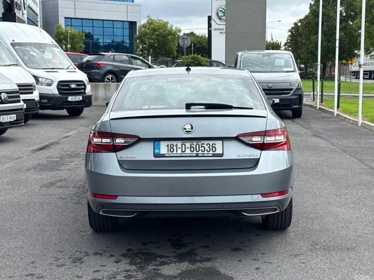 Skoda Superb Hatchback, Diesel, 2018, Grey