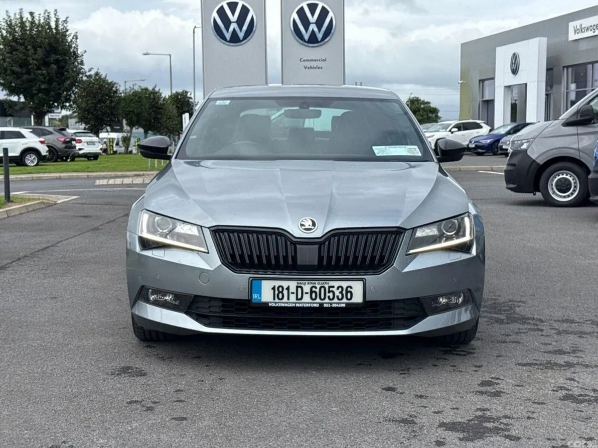 Skoda Superb Hatchback, Diesel, 2018, Grey