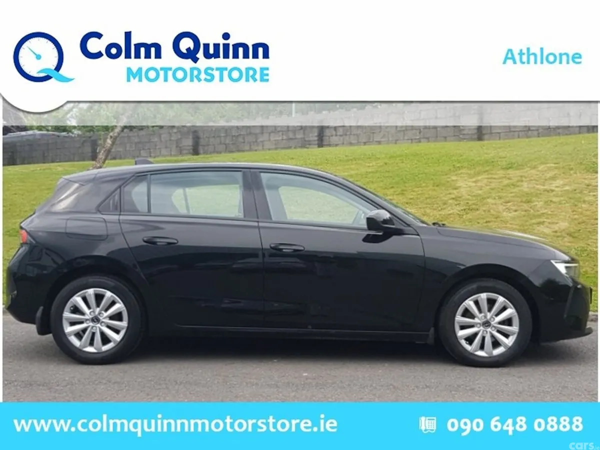 Opel Astra Hatchback, Petrol, 2023, Black