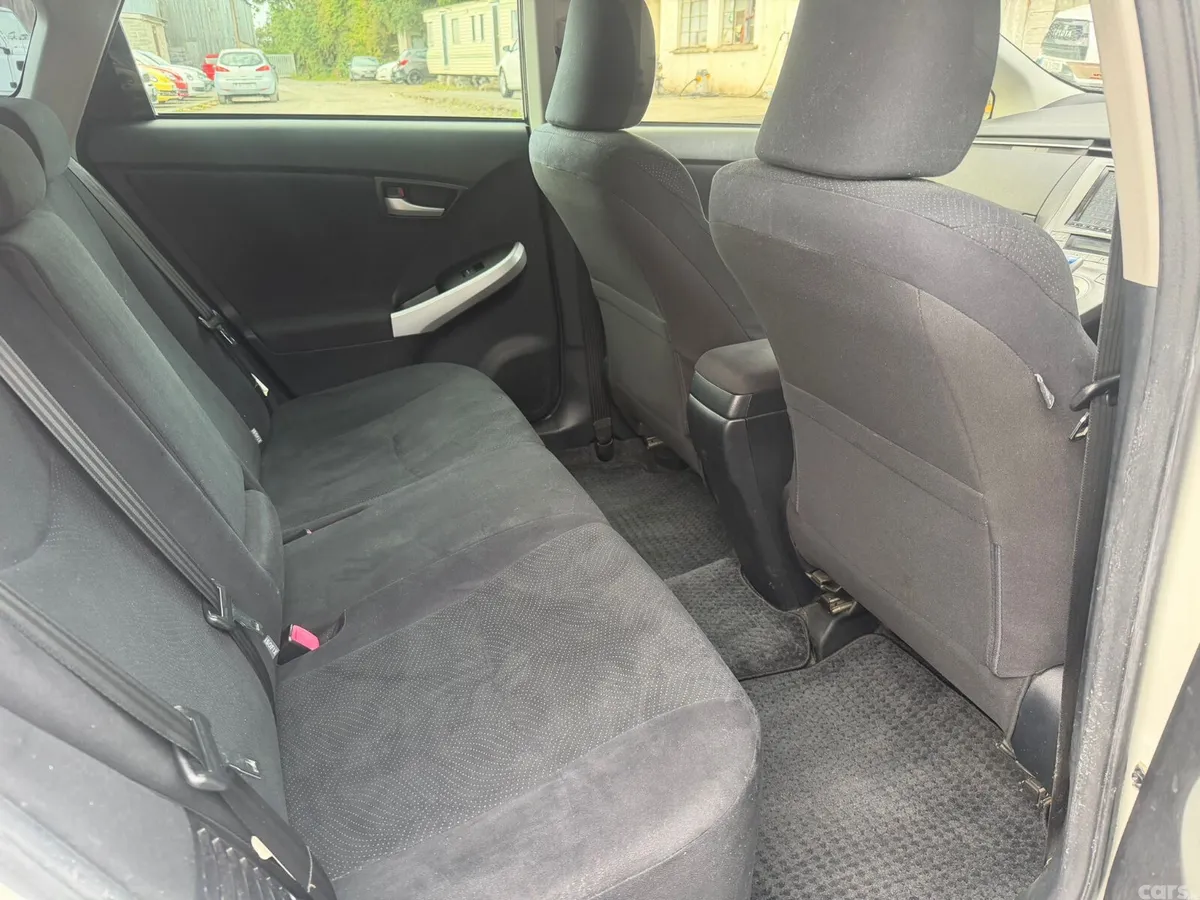 Toyota Prius Hatchback, Petrol Hybrid, 2012, White