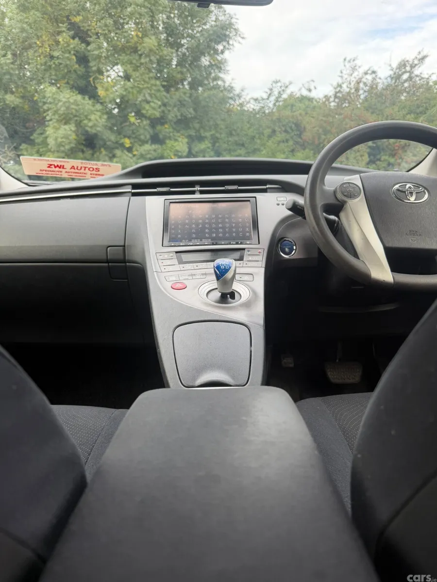 Toyota Prius Hatchback, Petrol Hybrid, 2012, White