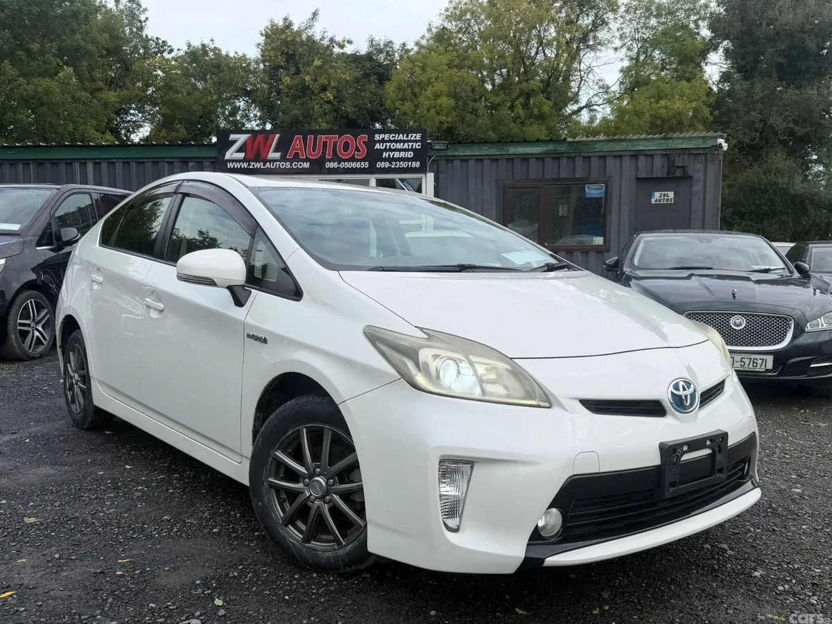 Toyota Prius Hatchback, Petrol Hybrid, 2012, White