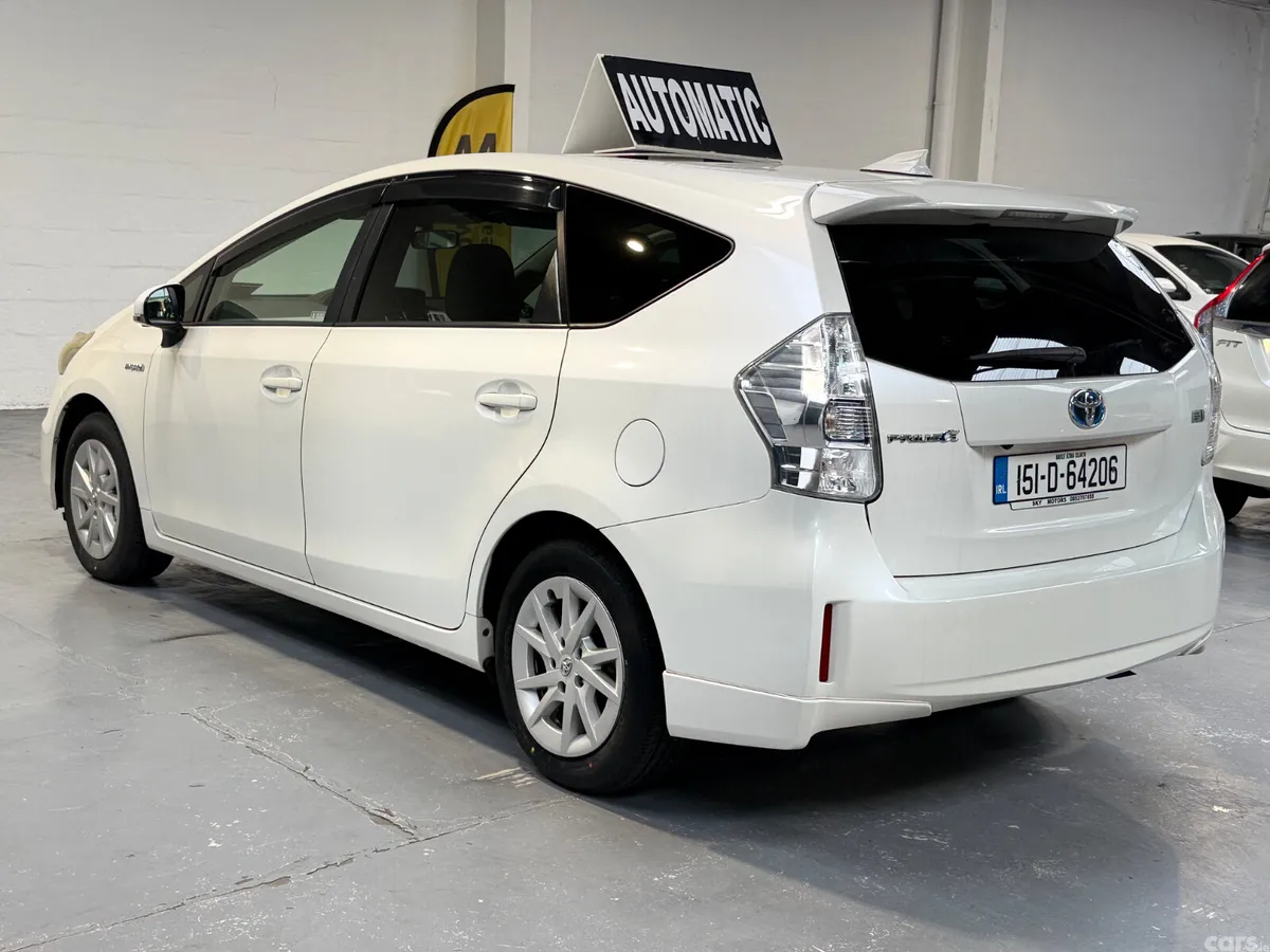 Toyota Prius MPV, Petrol Hybrid, 2015, White