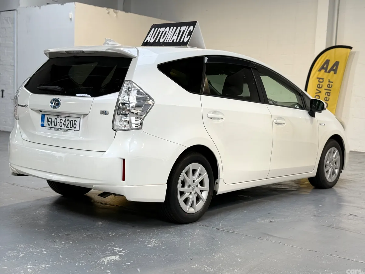 Toyota Prius MPV, Petrol Hybrid, 2015, White