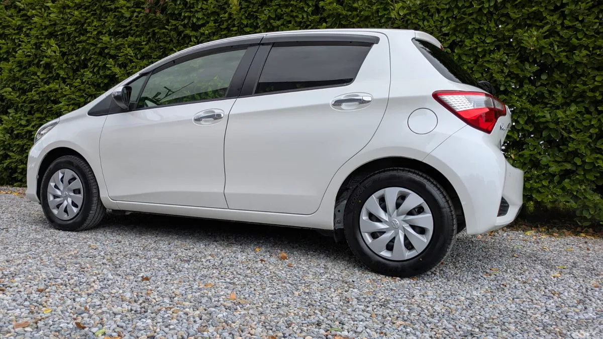 Toyota Yaris Hatchback, Petrol, 2020, White