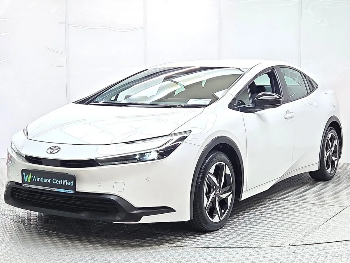 Toyota Prius Hatchback, Petrol Hybrid, 2023, White