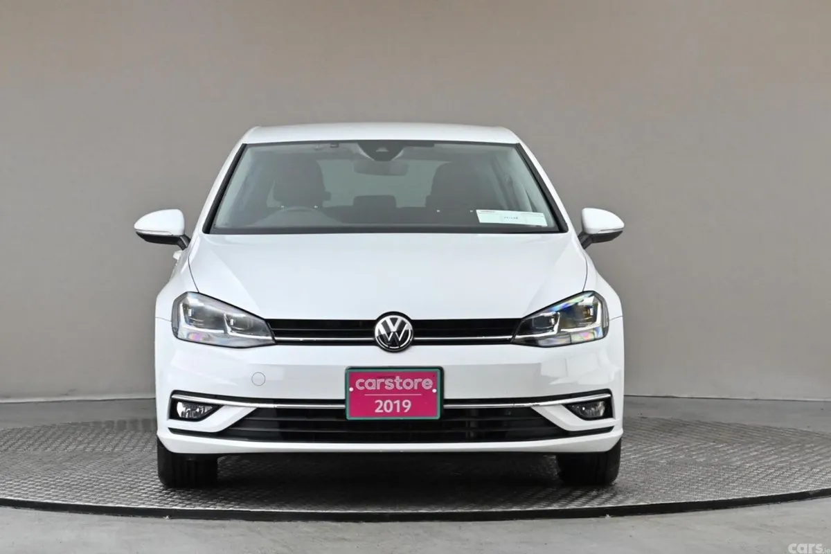 Volkswagen Golf Hatchback, Petrol, 2019, White