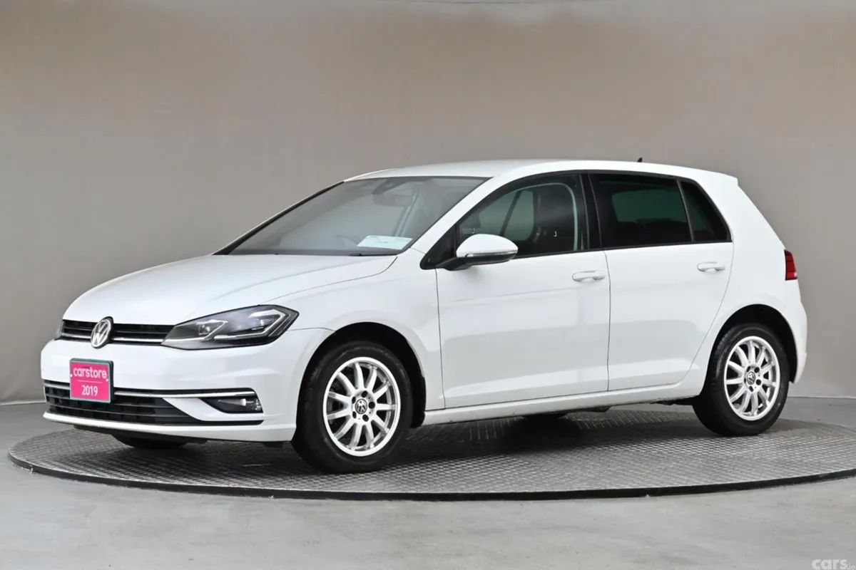Volkswagen Golf Hatchback, Petrol, 2019, White