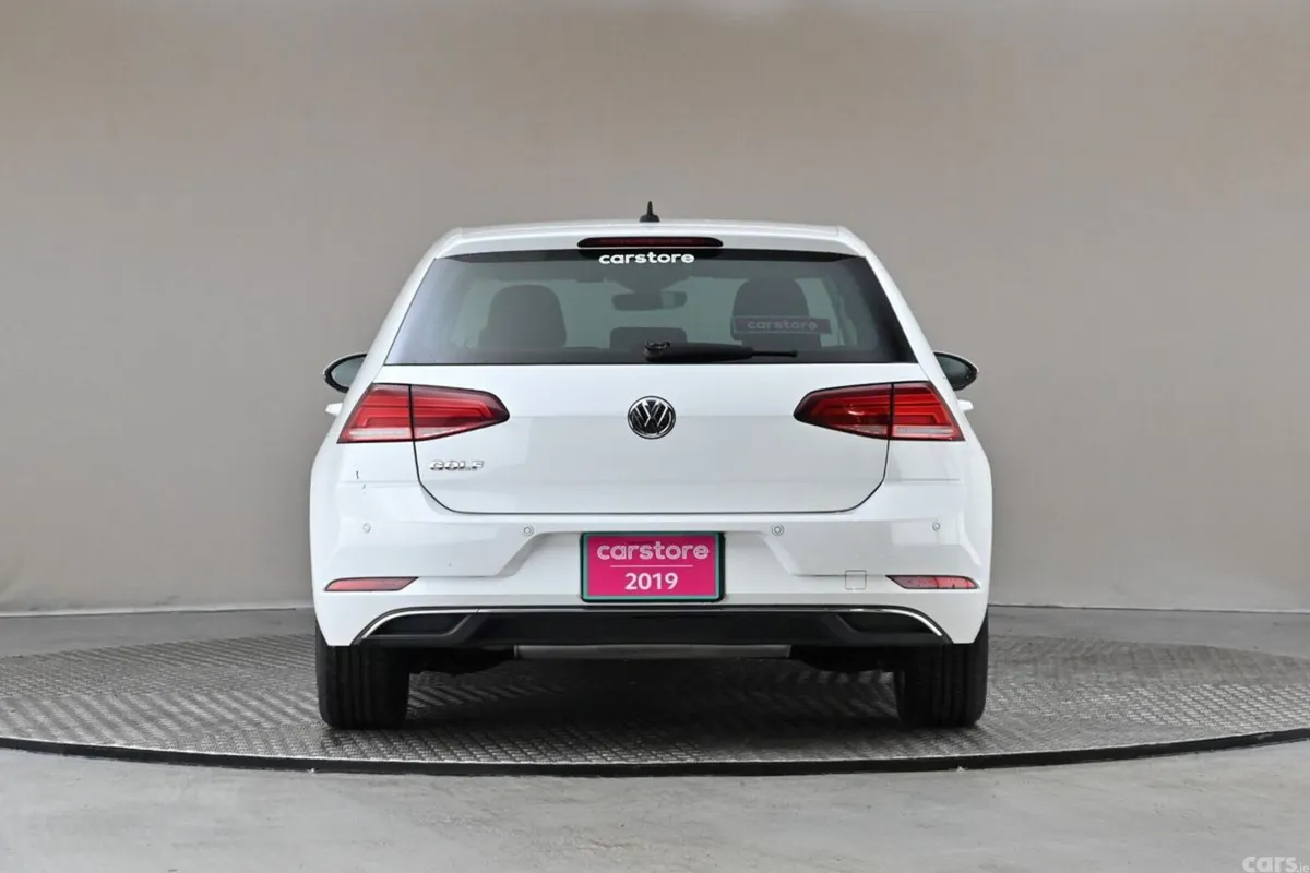 Volkswagen Golf Hatchback, Petrol, 2019, White