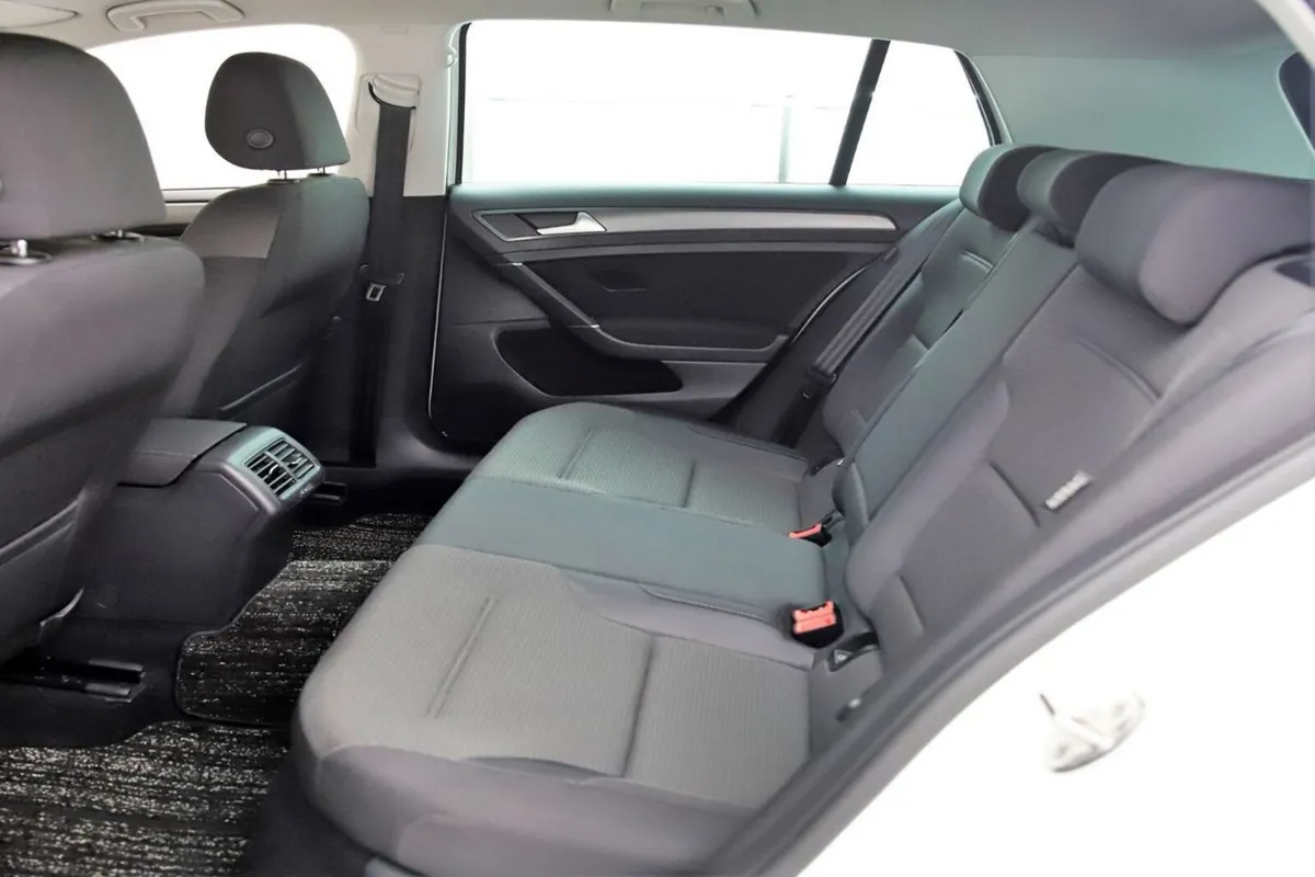 Volkswagen Golf Hatchback, Petrol, 2019, White