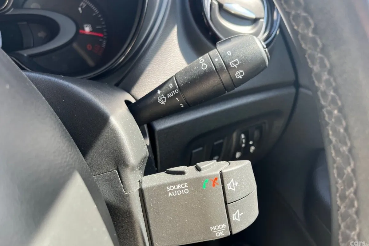 Renault Captur Hatchback, Diesel, 2019, Red