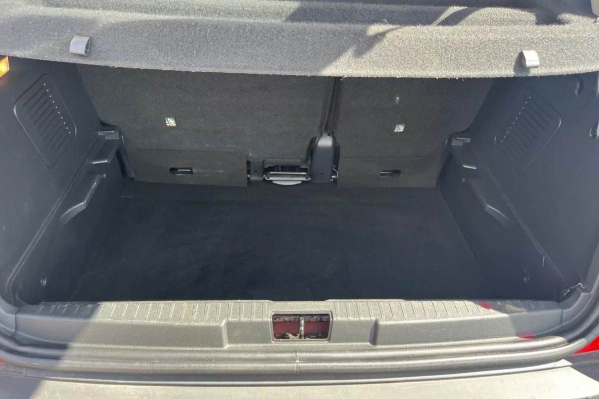 Renault Captur Hatchback, Diesel, 2019, Red