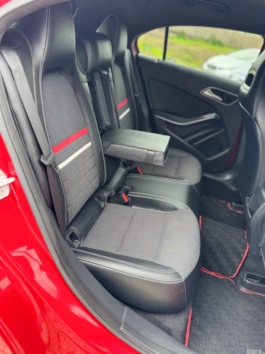 Mercedes-Benz A-Class Hatchback, Petrol, 2014, Red
