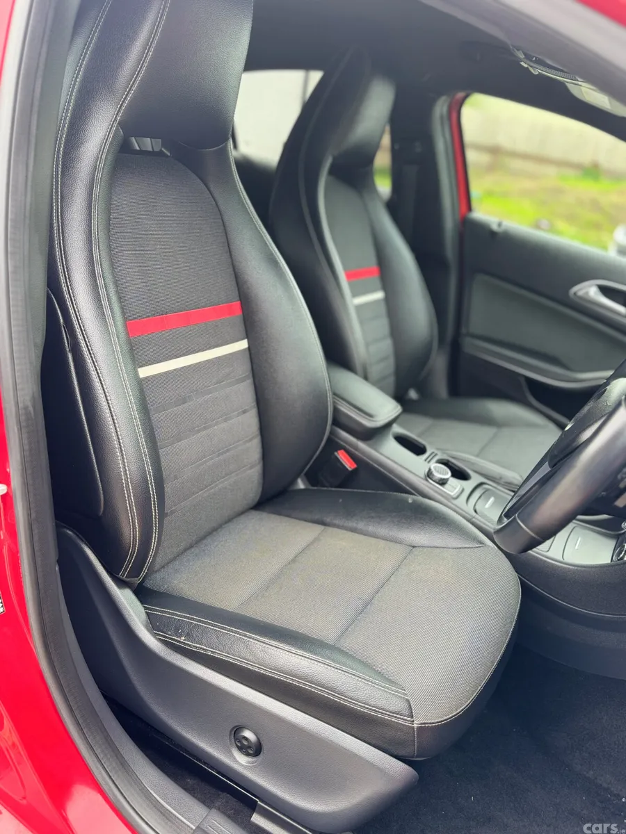 Mercedes-Benz A-Class Hatchback, Petrol, 2014, Red